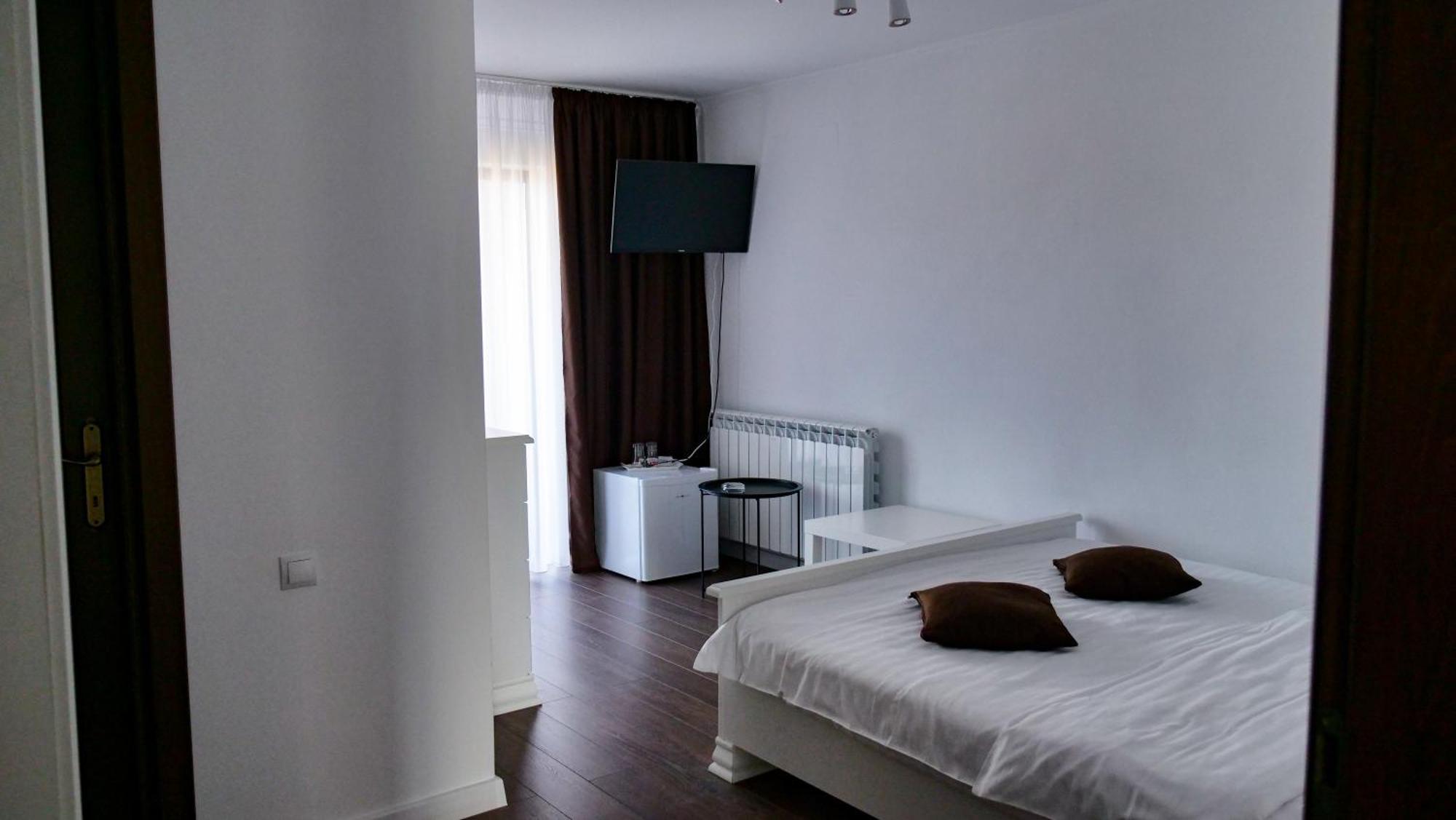 Готель Casa Ambientt Куртя-де-Арджеш Екстер'єр фото