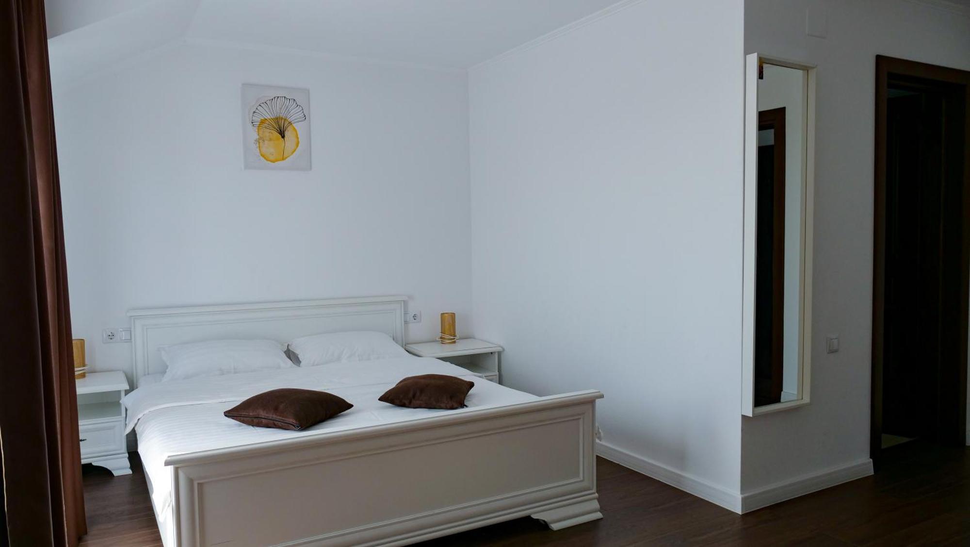 Готель Casa Ambientt Куртя-де-Арджеш Екстер'єр фото