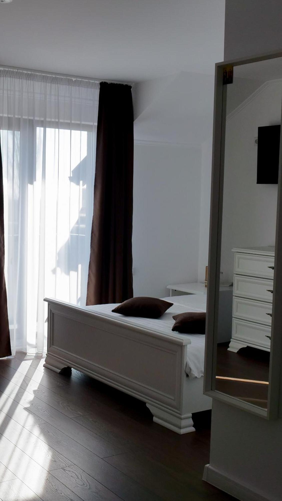 Готель Casa Ambientt Куртя-де-Арджеш Екстер'єр фото